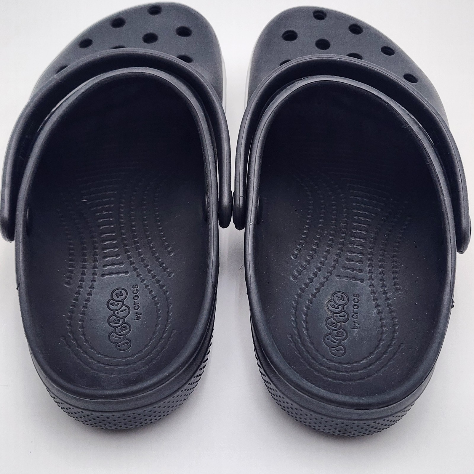 Jibbitz By Crocs Unisex Kilby Clogs Shoes Black White Slip On Perforated W 9 M 7
