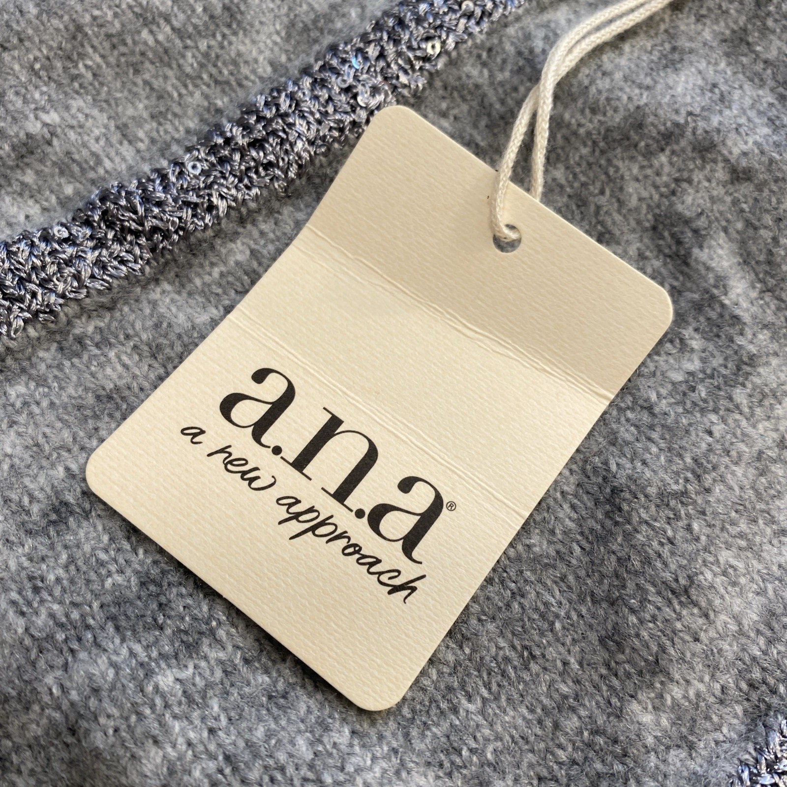 NWT Women’s a.n.a. Silver & Gray Sweater Size M