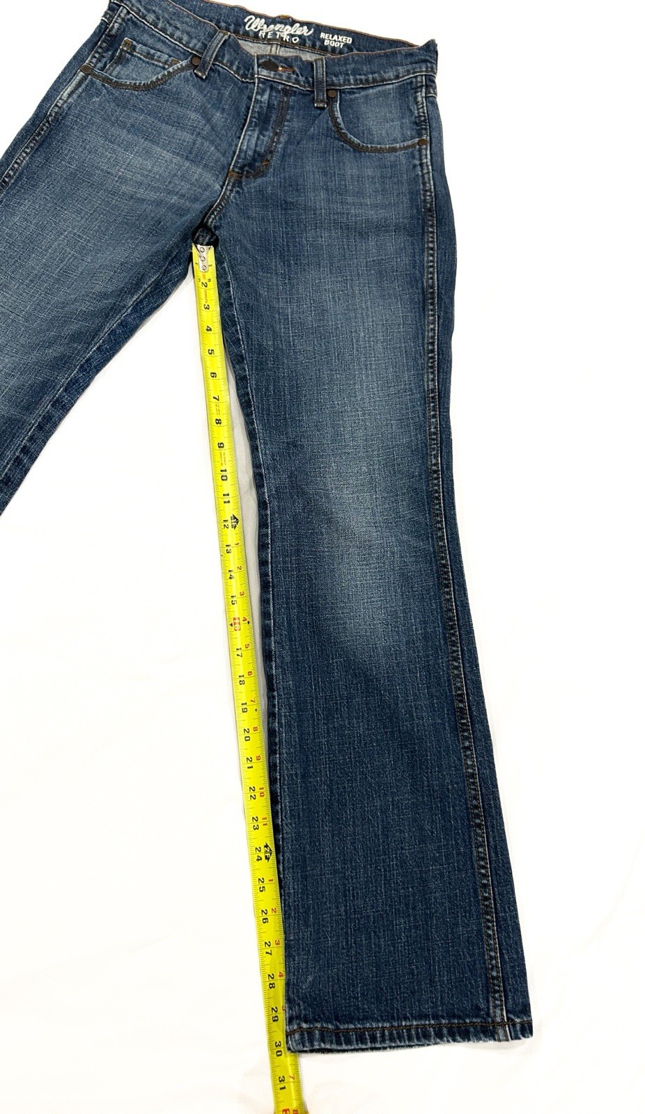 Wrangler Men’s Relaxed Fit Bootcut Blue Denim Jeans Mid Rise Medium Wash 30×30
