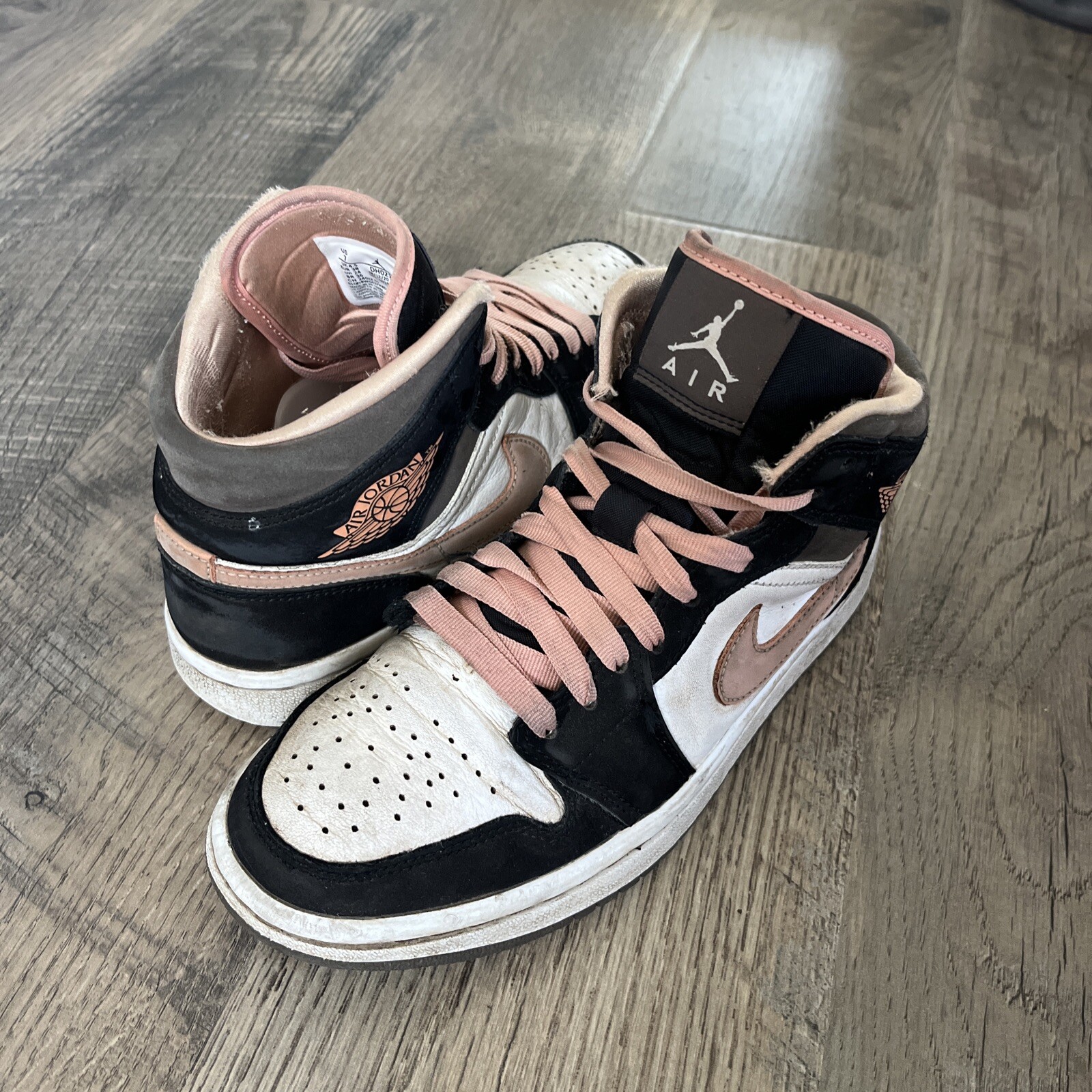 Size 5.5 – Jordan 1 Mid Black/Brown/Peach