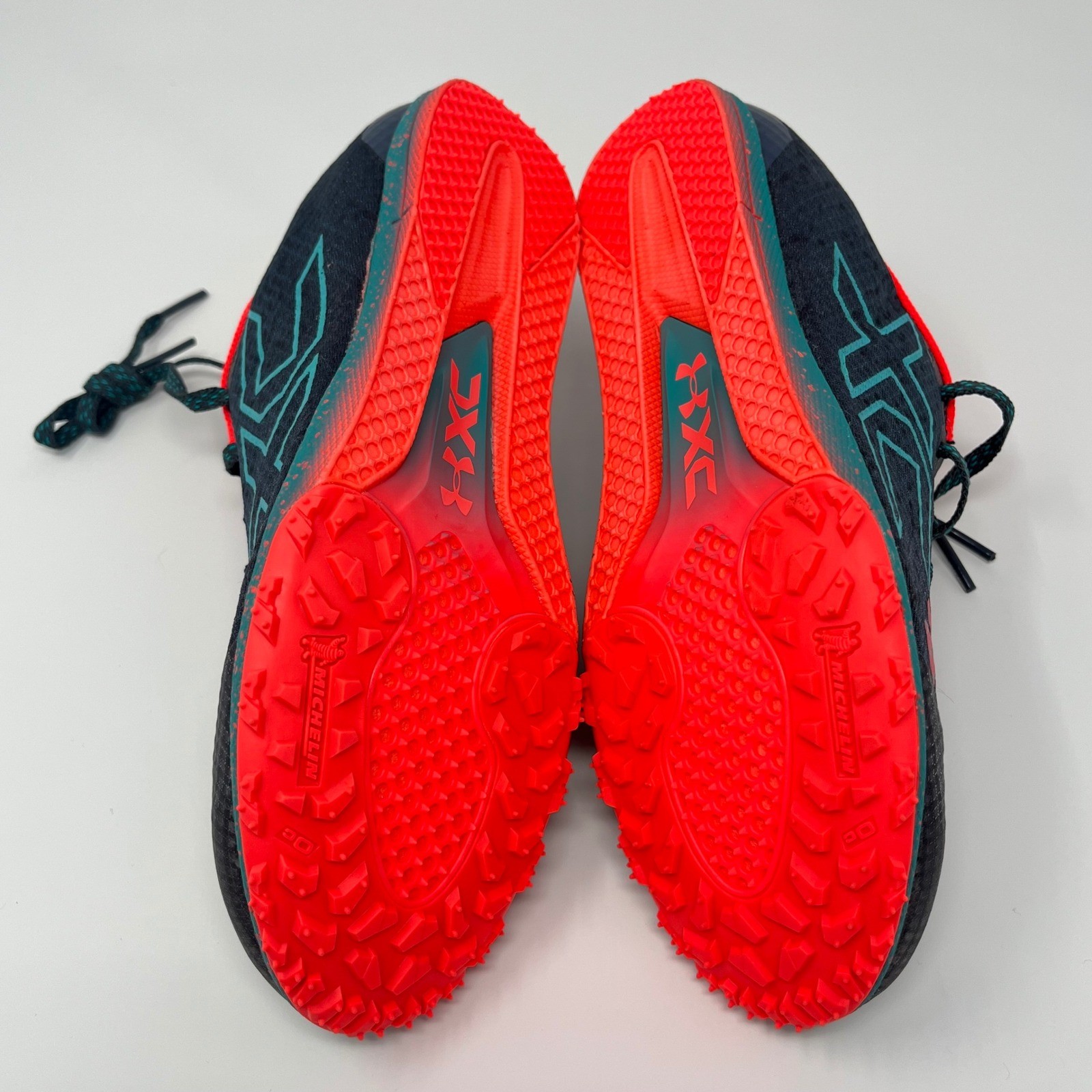 Under Armour Unisex UA Brigade XC Low Spikeless Track Running Shoes 6.5