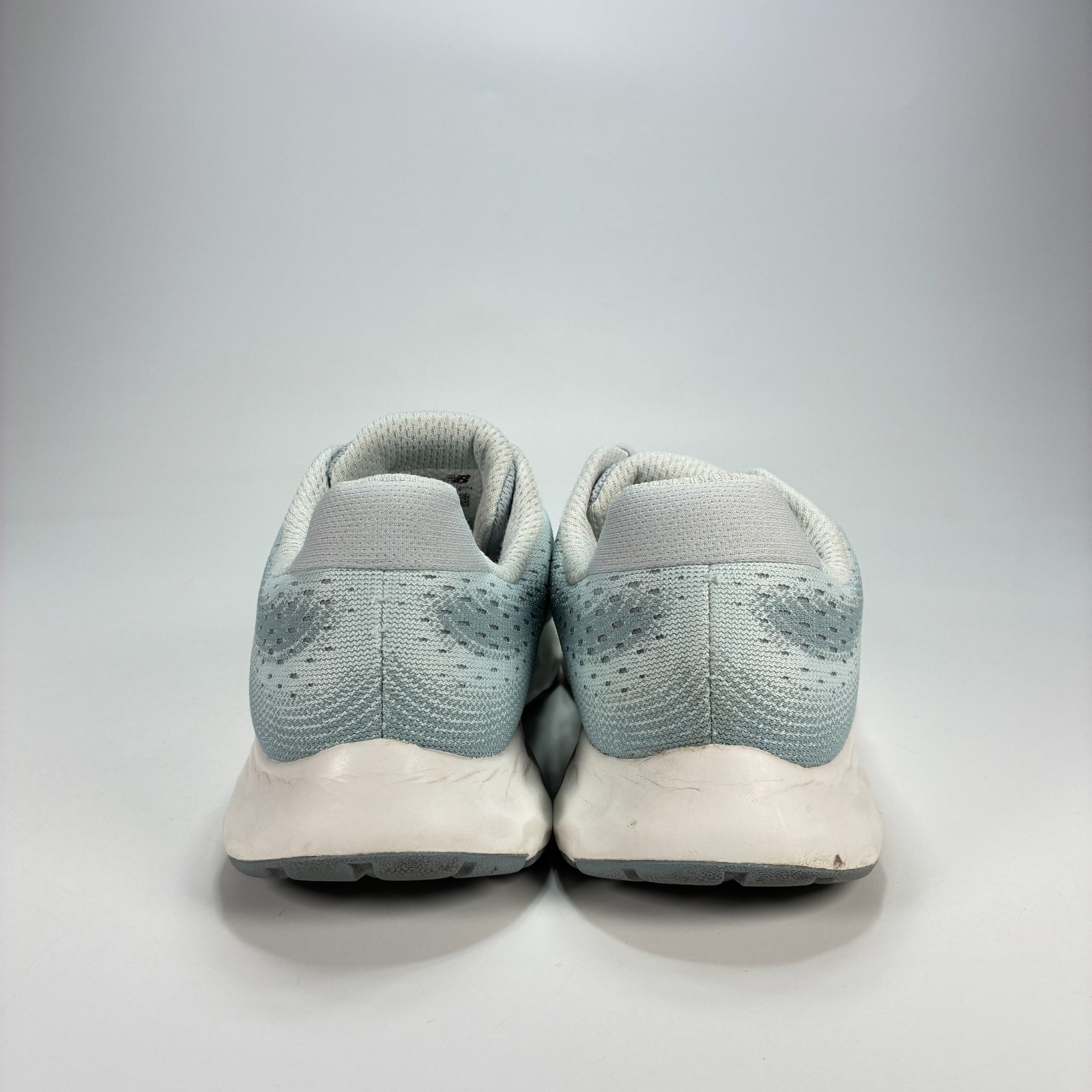 New Balance 520 V8 Ice Blue White Athletic Running Shoes W520LN8 Womens Size 8.5