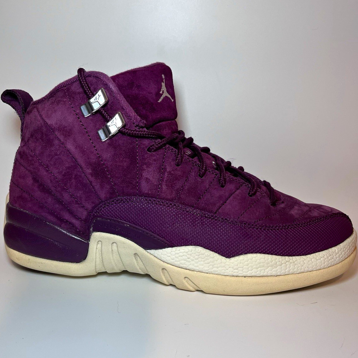 JORDAN RETRO 12 BORDEAUX SIZE 7Y 153265-617