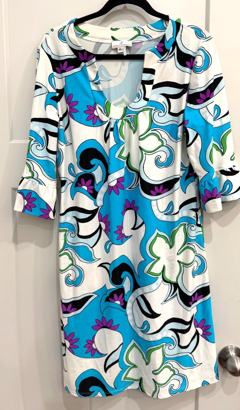 Jude Connally Turquoise and White Jersey Shift Dress Size XL 3/4 Ruffle Sleeve