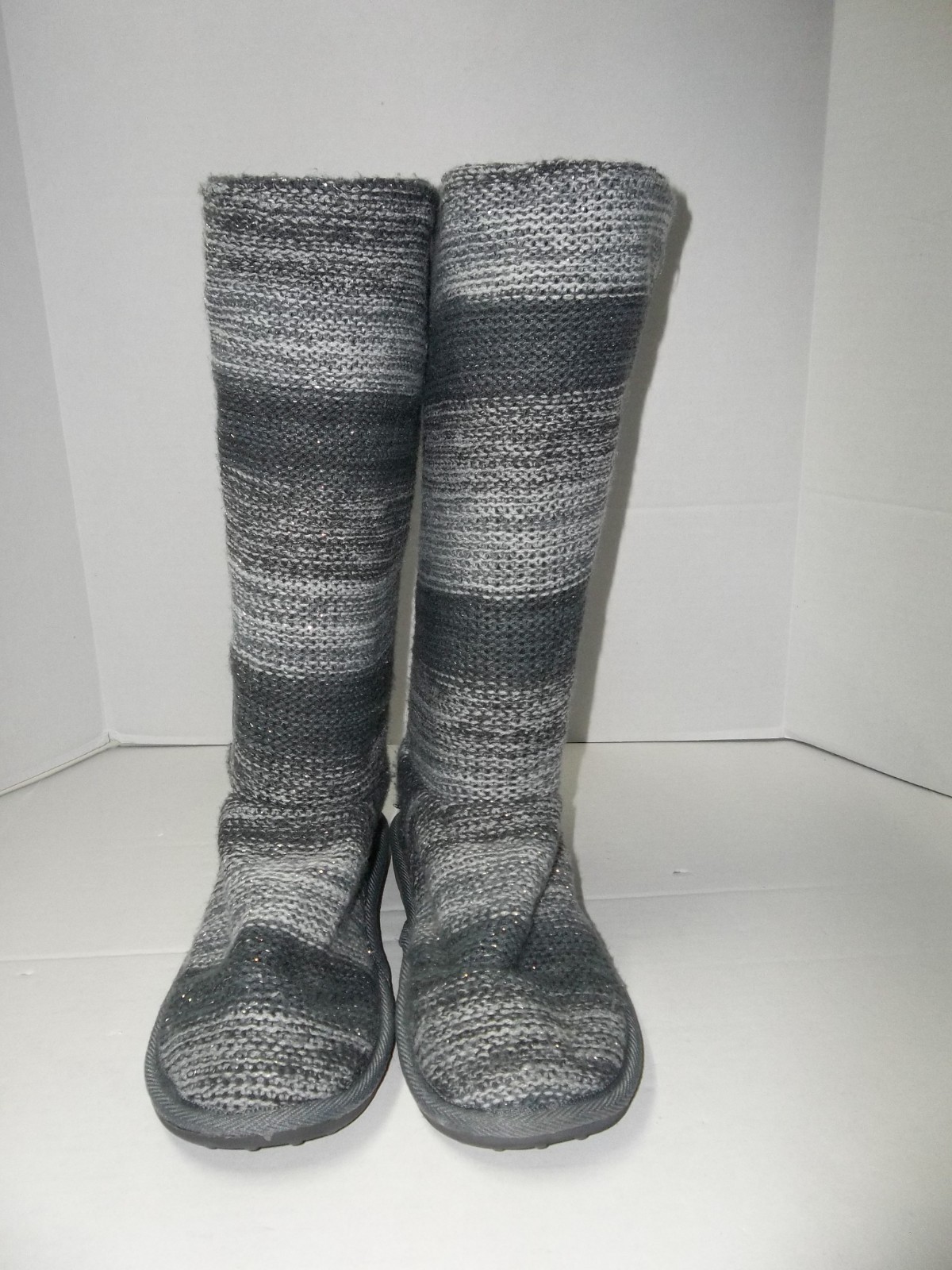 Womens Muk Luks A La Mode Boots Size 10 Gray Sweater Knit Boots Button Up