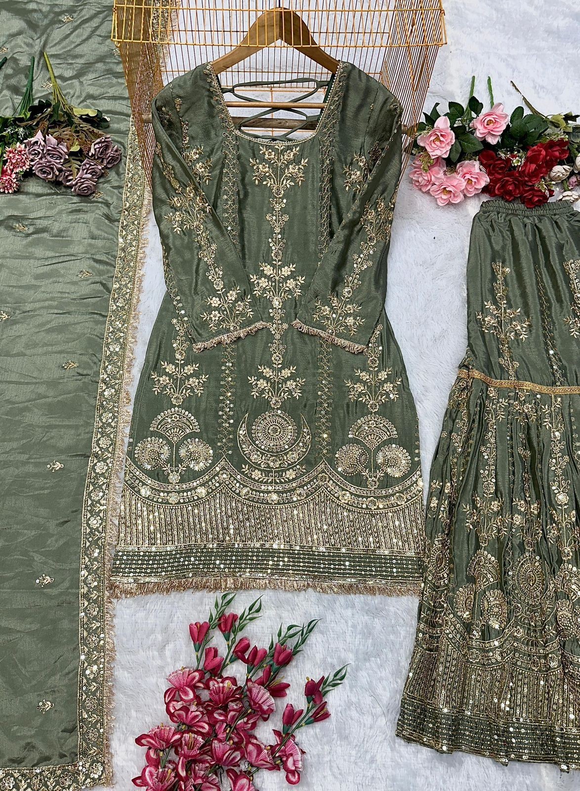 NEW ĐĚSIGNER PARTY WEAR TOP AND PLAZZO. WITH FANCY DUPPATA