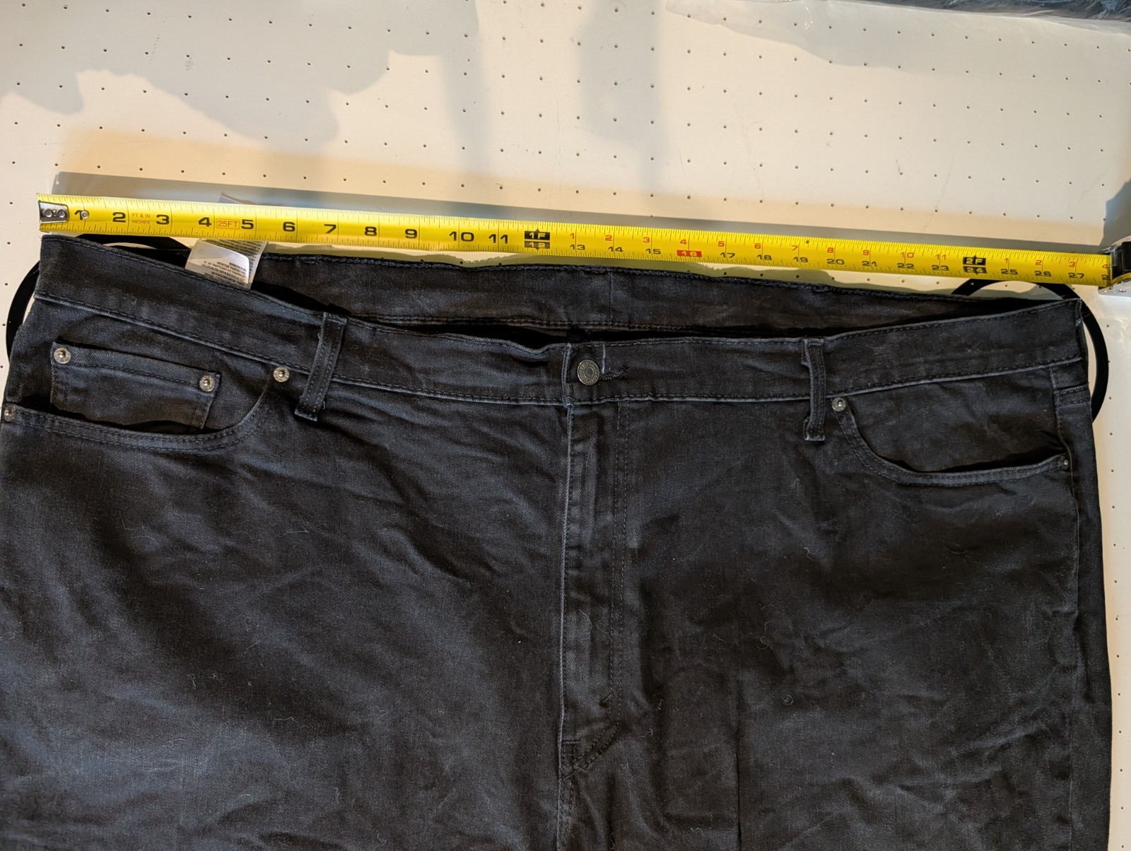 Levis 541 Athletic Taper Jeans Mens 52×29 Black Denim Pants 18757-0105