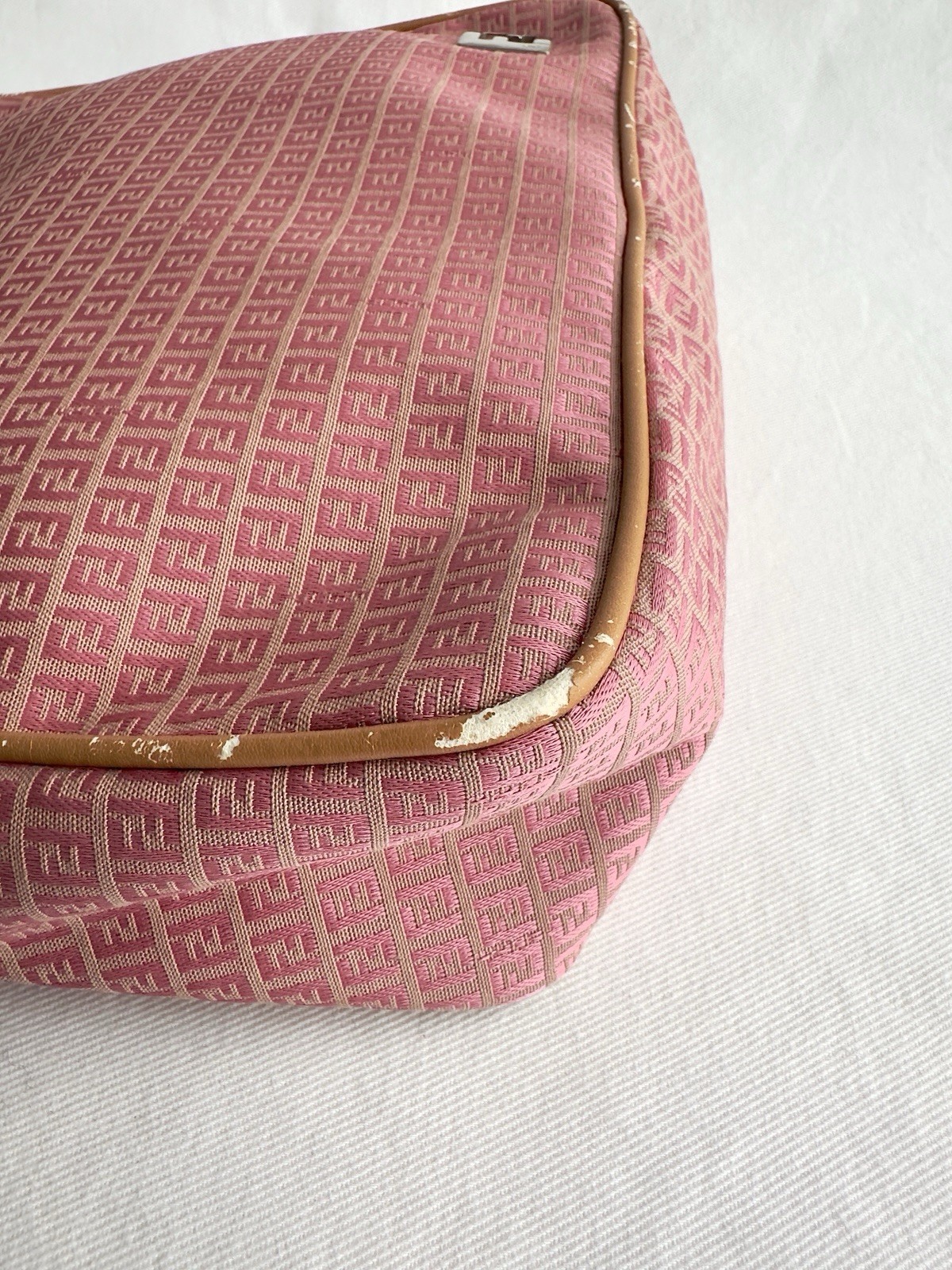 ✨Authentic FENDI FF Zucchino Canvas Shoulder Bag Pink
