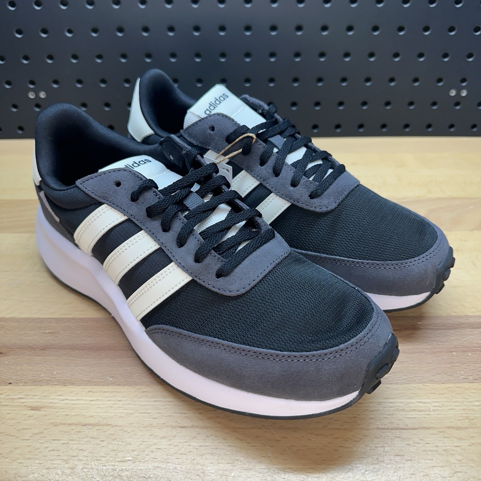 Adidas Run 70s Black Off White Sportswear Retro Running Shoes Women’s Size 8