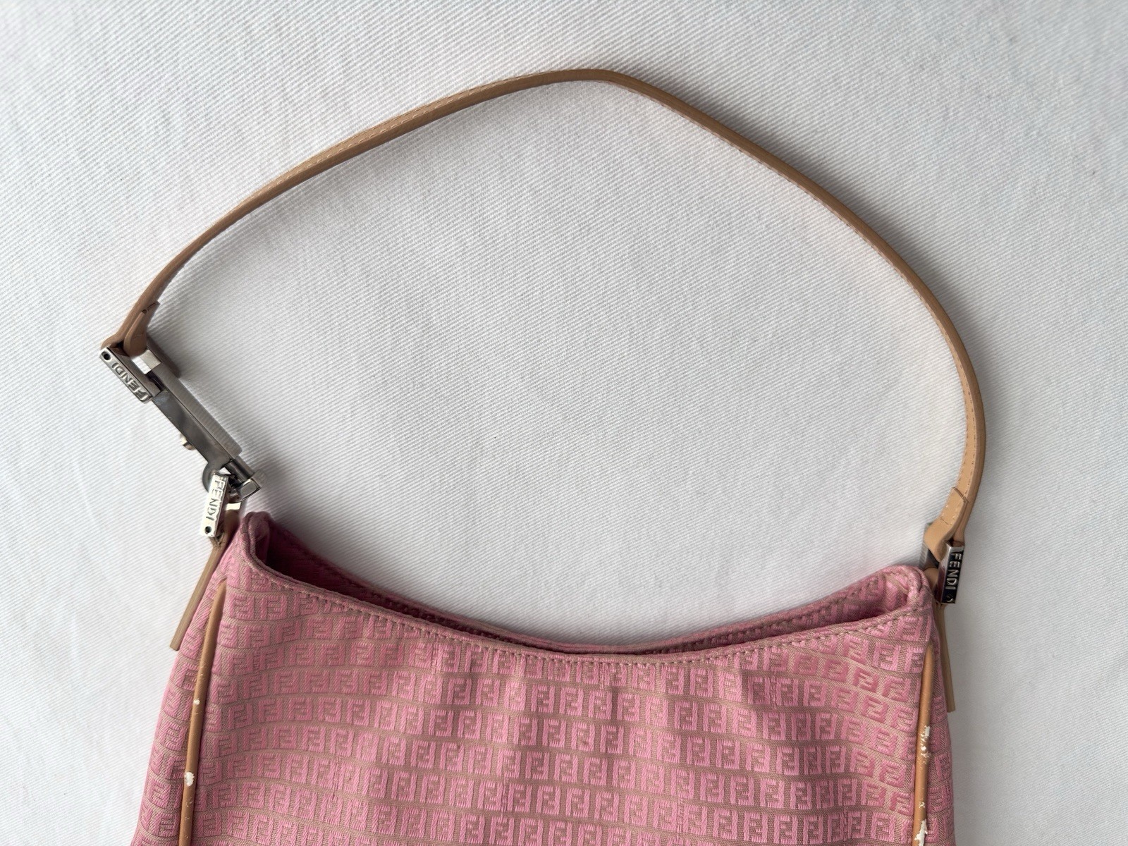 ✨Authentic FENDI FF Zucchino Canvas Shoulder Bag Pink
