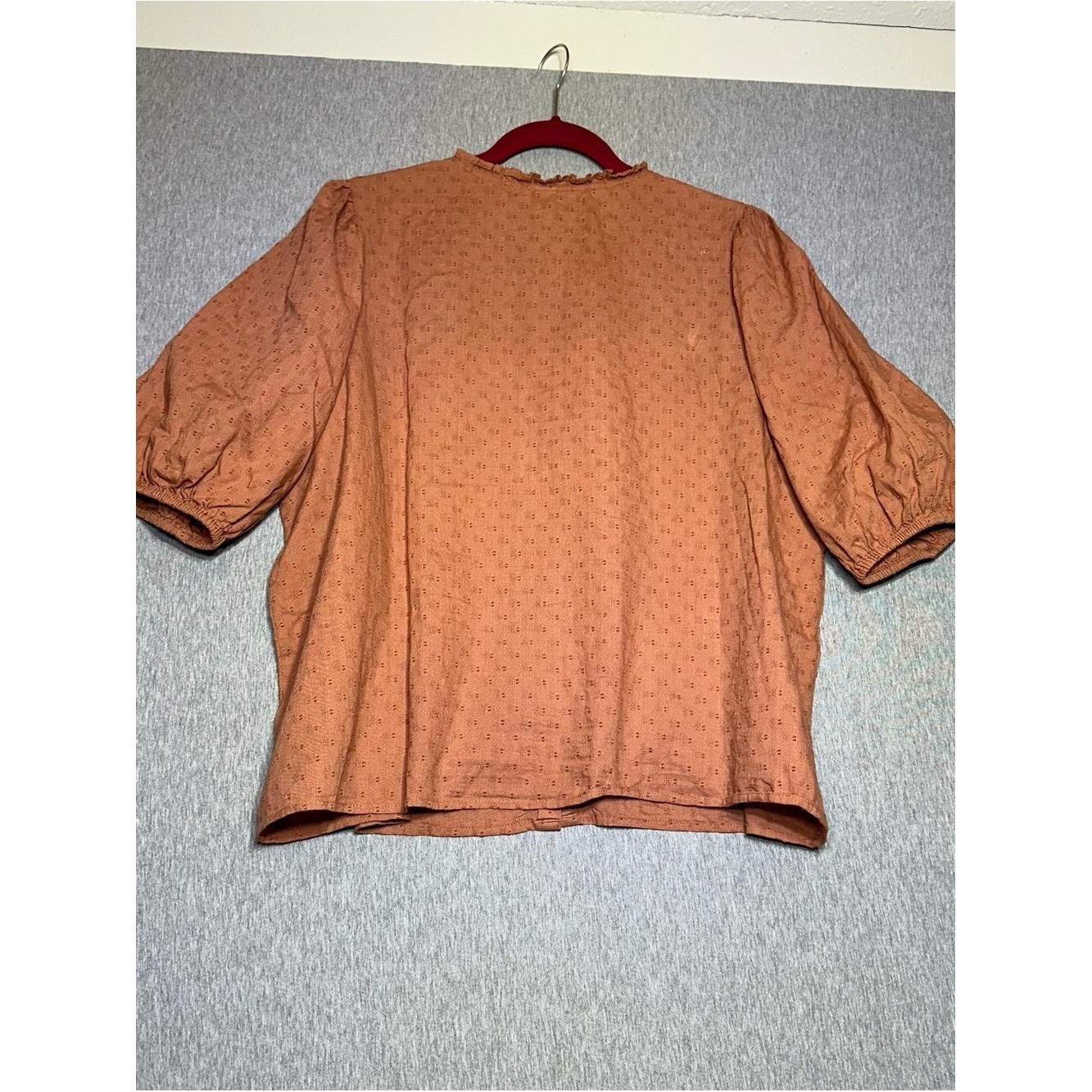 Boho-chic Old Navy terracotta brown cotton eyelet blouse featuring puff sleeves