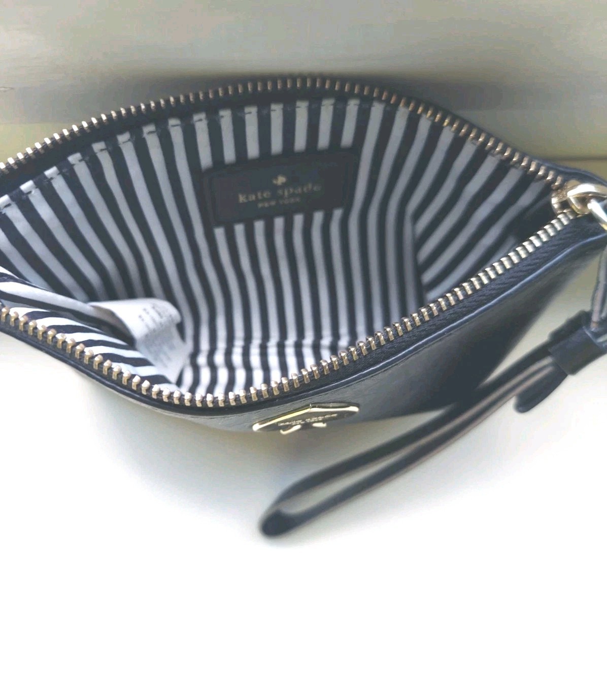 Kate Spade Leroy Street Bee Black Pebble Leather Wristlet Bow Strap Wallet Pouch