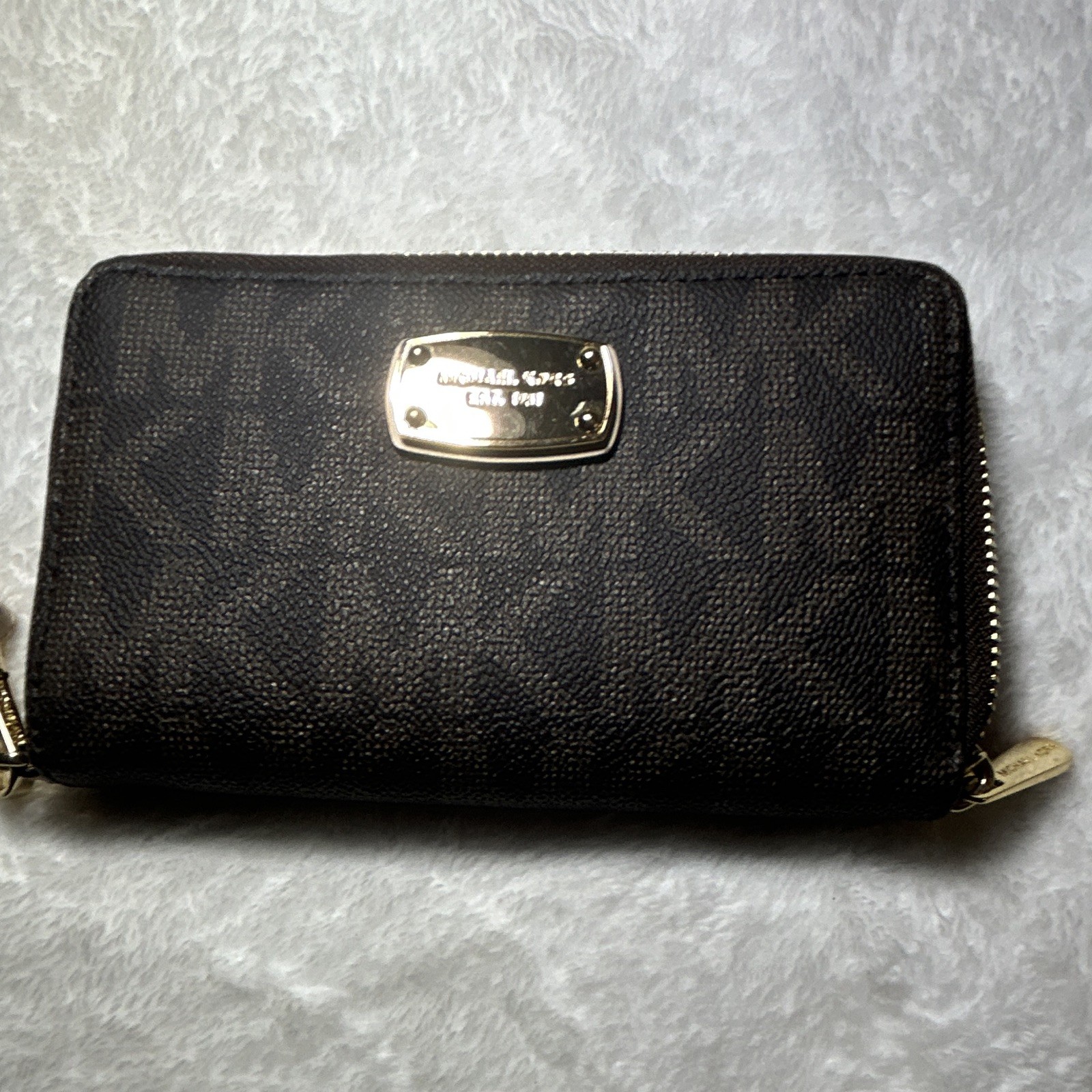 Michael Kors Black Zip-Around Logo Wallet Credit Card Folding Zipper