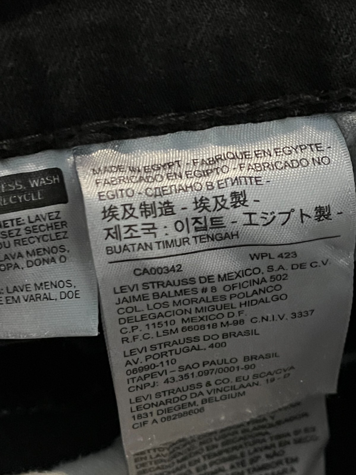 EUC Levi’s 502 Jeans BLACK Regular Tapered Men tag=30×32 (MEASURED 28×29) (9257)