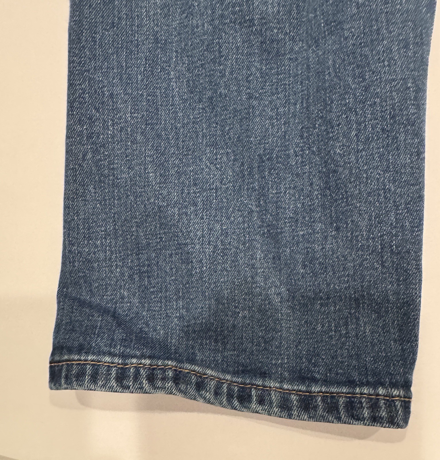 Levi’s 505 Regular Fit Straight Leg Jeans Mens Medium Wash Blue Denim Cotton