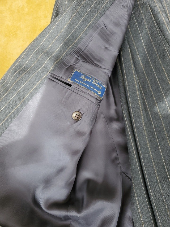 Tom James Corporate Image Mens Navy Pinstripe Wool Suit Sz 46 R Pants 36 X 32