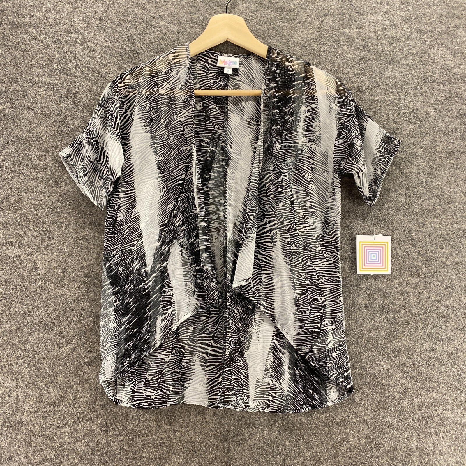 New LulaRoe Top Women 2 Black Striped Bianka Open Front Short Sleeve Blouse