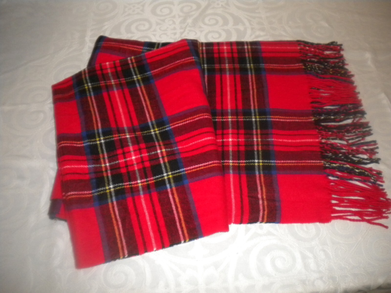 OVERSIZED ROYAL STEWART RED PLAID SCARF 30″ W 70″ L CASHMERE FEEL BOX26
