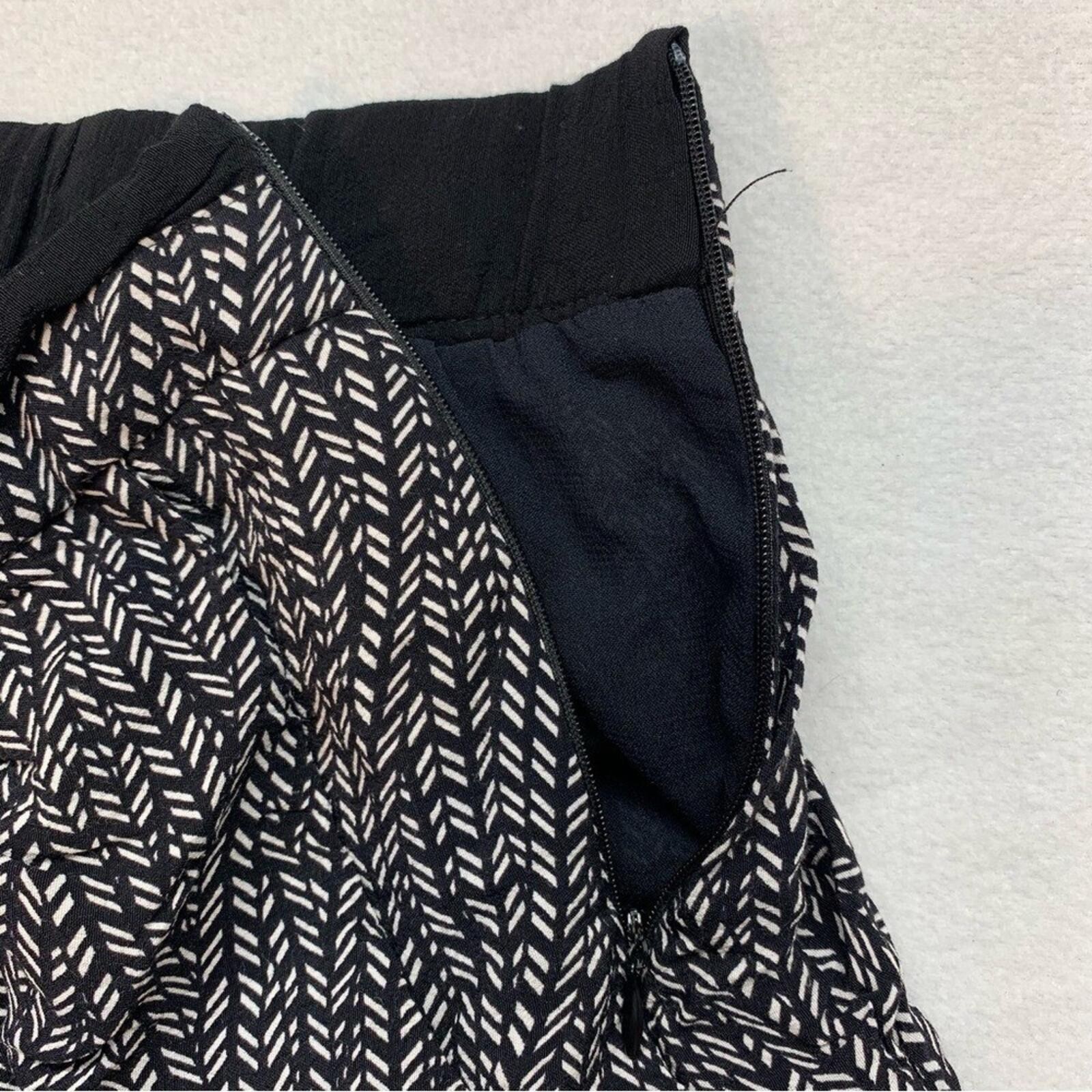 Promod Skirt Womens 8 Black White Herringbone Dot Print Lined Side Zip Pockets