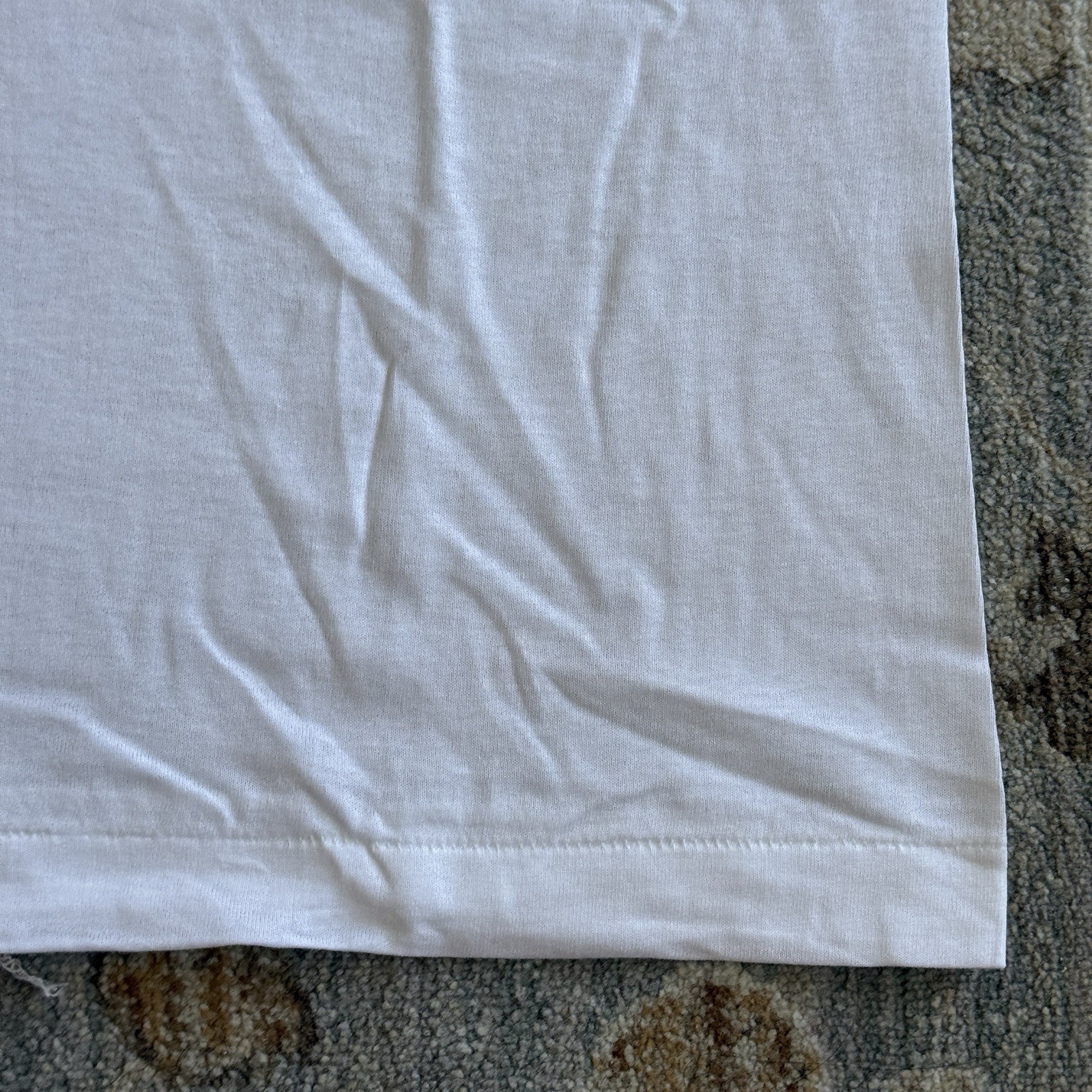 Vintage 1980s Plain Blank White Tee Men’s Size Medium USA Made Single Stitch NEW