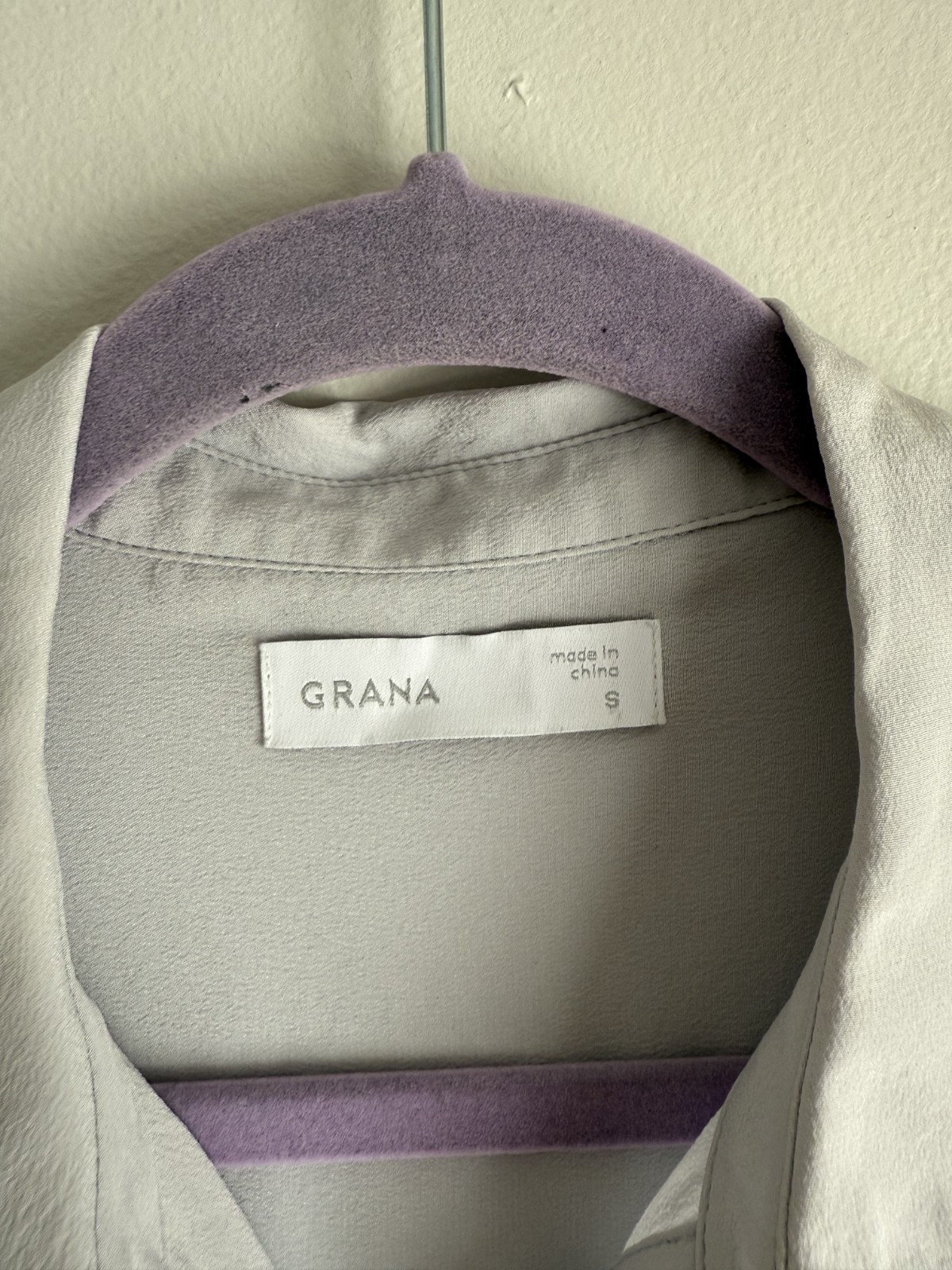 Grana 100% Silk Gray Boxy Button Down Top Timeless Modest Minimalist Basics S