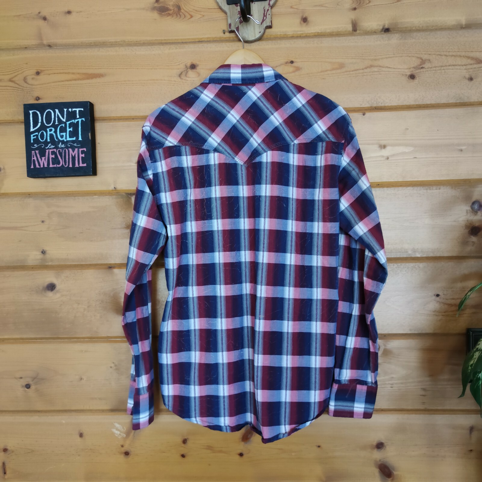 Wrangler Retro Western Plaid Pearl Snap Button Down Shirt Top Red Blue Sz Medium