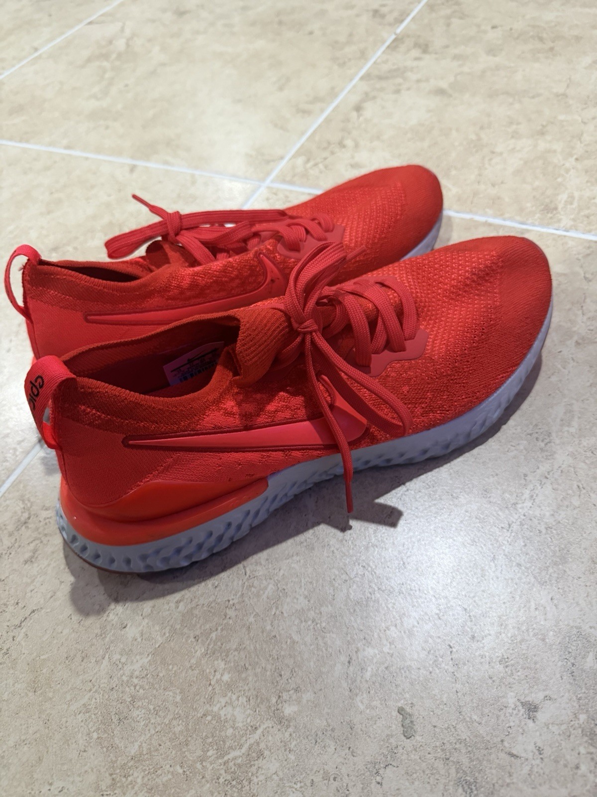 Nike Epic React Men’s Red Low Top Lace-Up Solid Athletic Sneakers