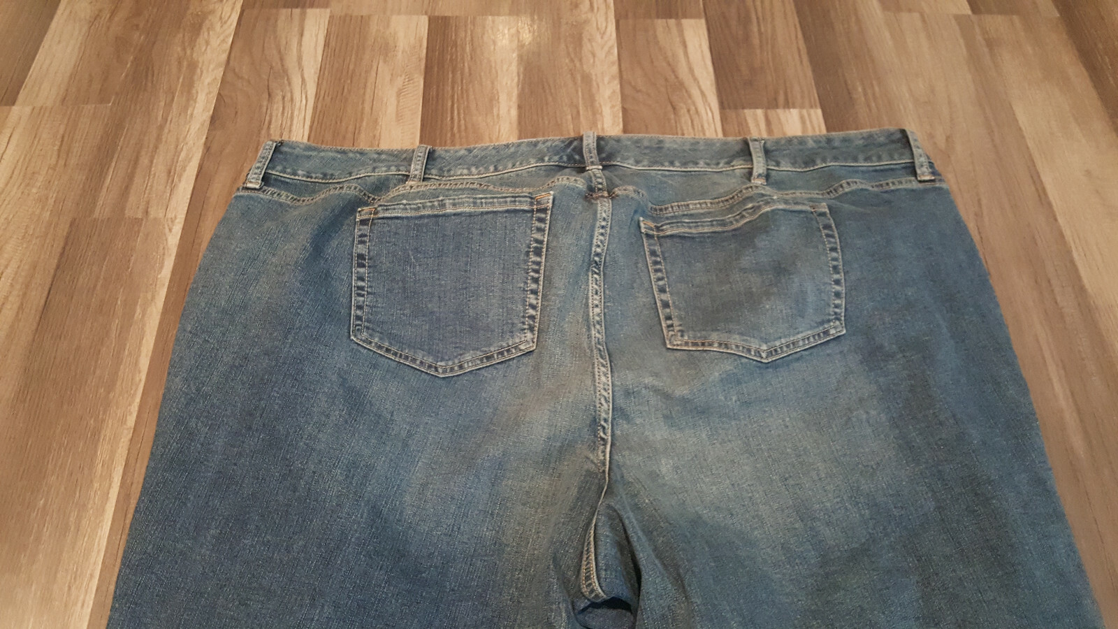 Torrid boyfriend women’s size 26 (48X30) blue color jeans.