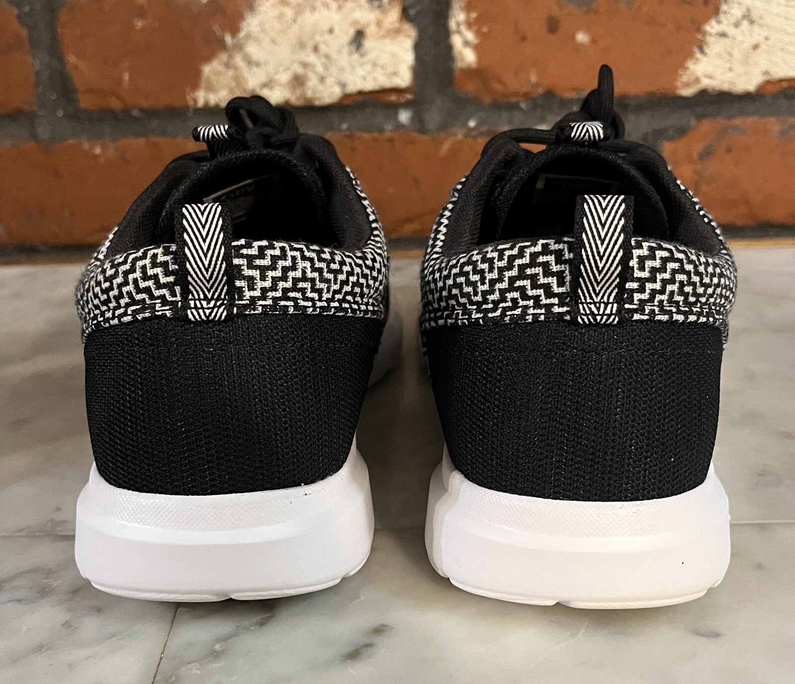 DVS Shoe Company Premier 2.0 Black/ White Men’s Size 6 Model #: DVS0000245