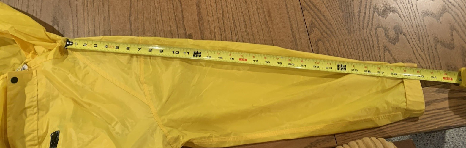 Yellow “Blue Mountain” Adult Unisex PVC & Polyester Raincoat Size M *New w/Flaws