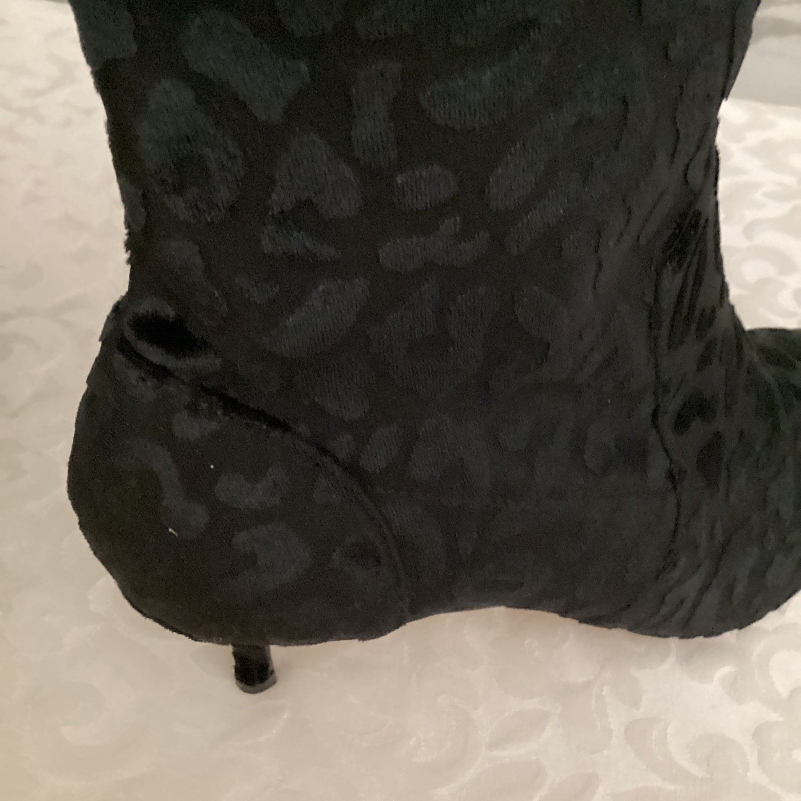 CHARLES by CHARLES DAVID BLKVELVET BOOTS NEW WITHOUT BOX EXCEL CONDITION 7.5