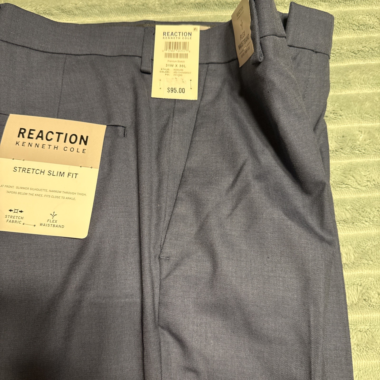 NWT Kenneth Cole Reaction Men’s Slim Fit Chambray, 31Wx30L