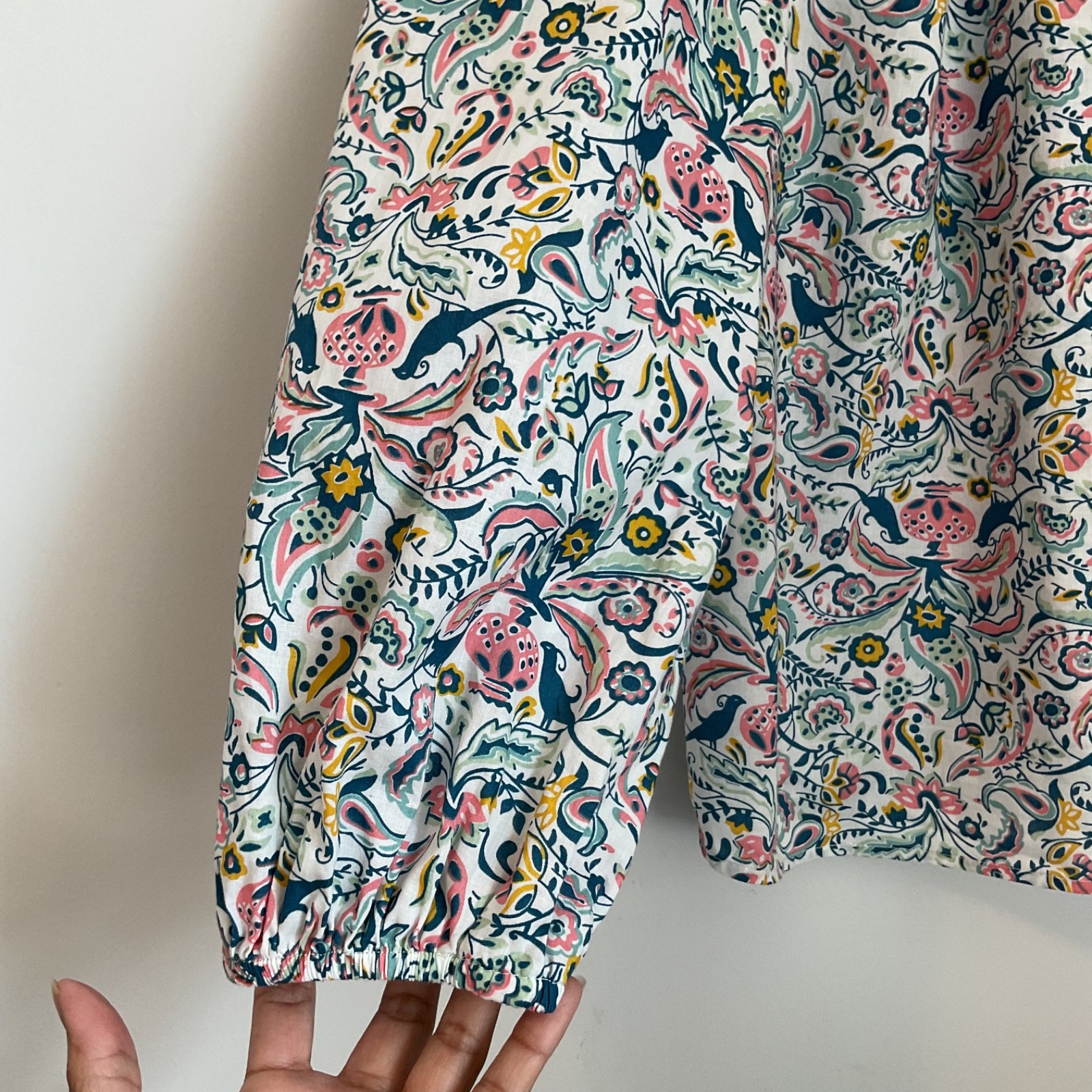 Talbots Women’s Multicolor Bird Flower Pattern Lightweight Cotton Blouse Size M