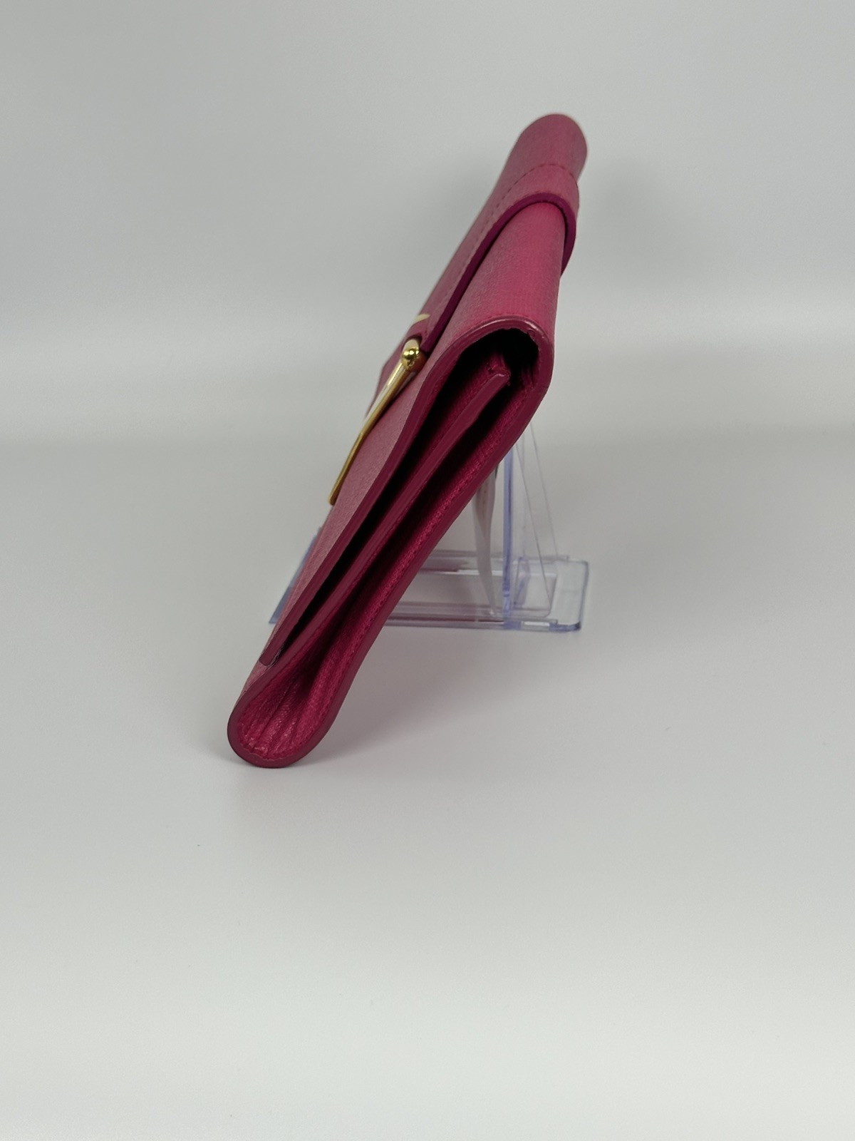 100% Authentic Saint Laurent Y Ligne Fuchsia Textured Leather Clutch COA & Chain