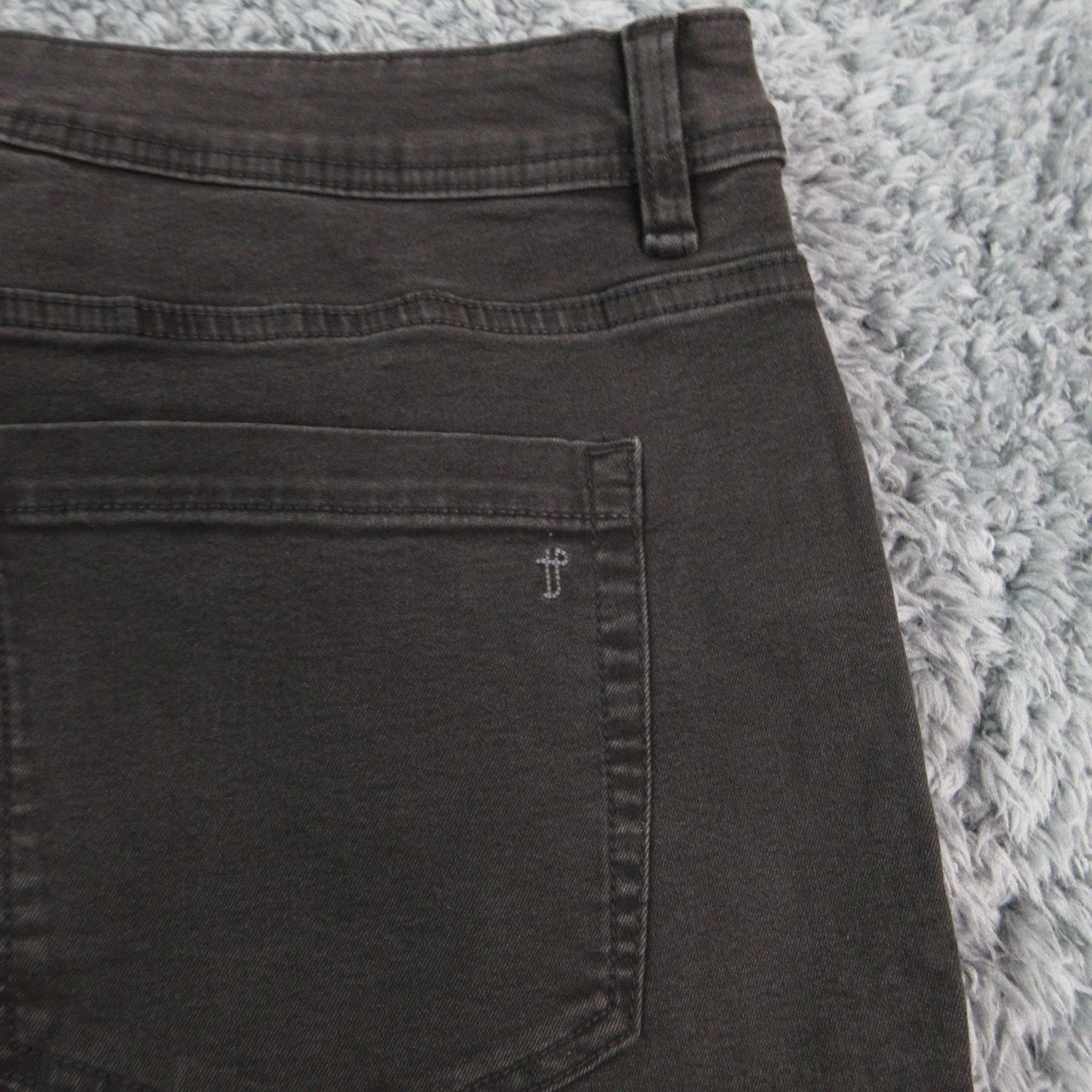 Tpj Jeans Mens 38×33 Black Athletic Straight Charcoal Wash Denim Stretch Comfort