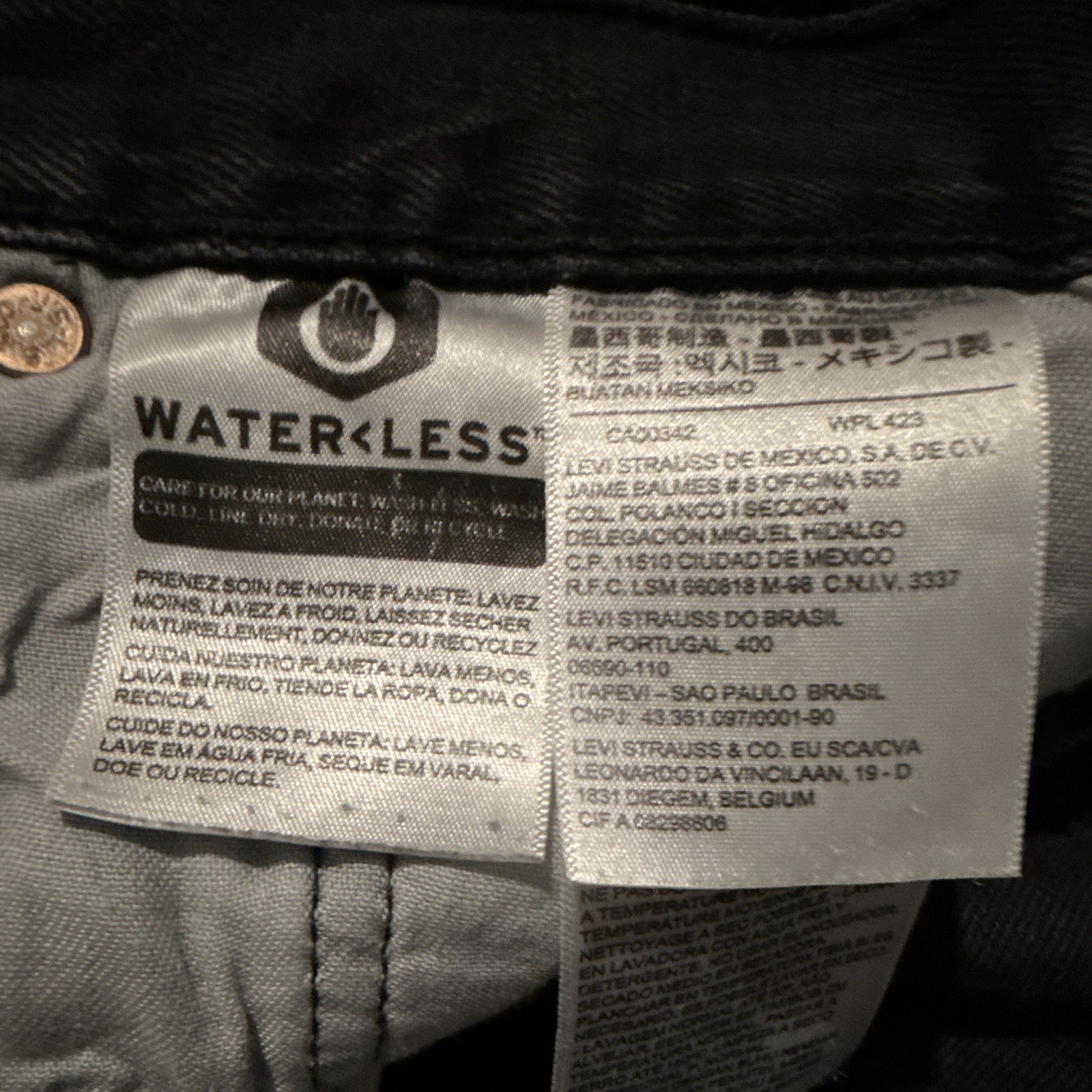 Levi’s Water Less Men’s Black Slim Taper Denim Jeans Mid Rise 5-Pocket