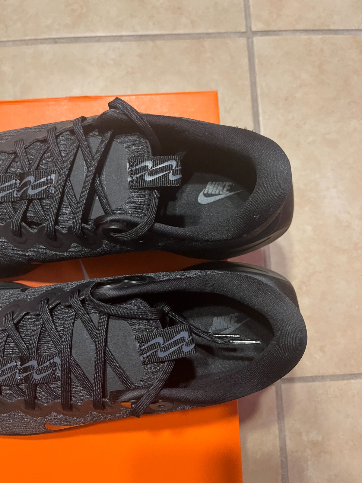 Nike Motiva Triple Black Anthracite DV1237-003 Men’s Walking shoe size 13