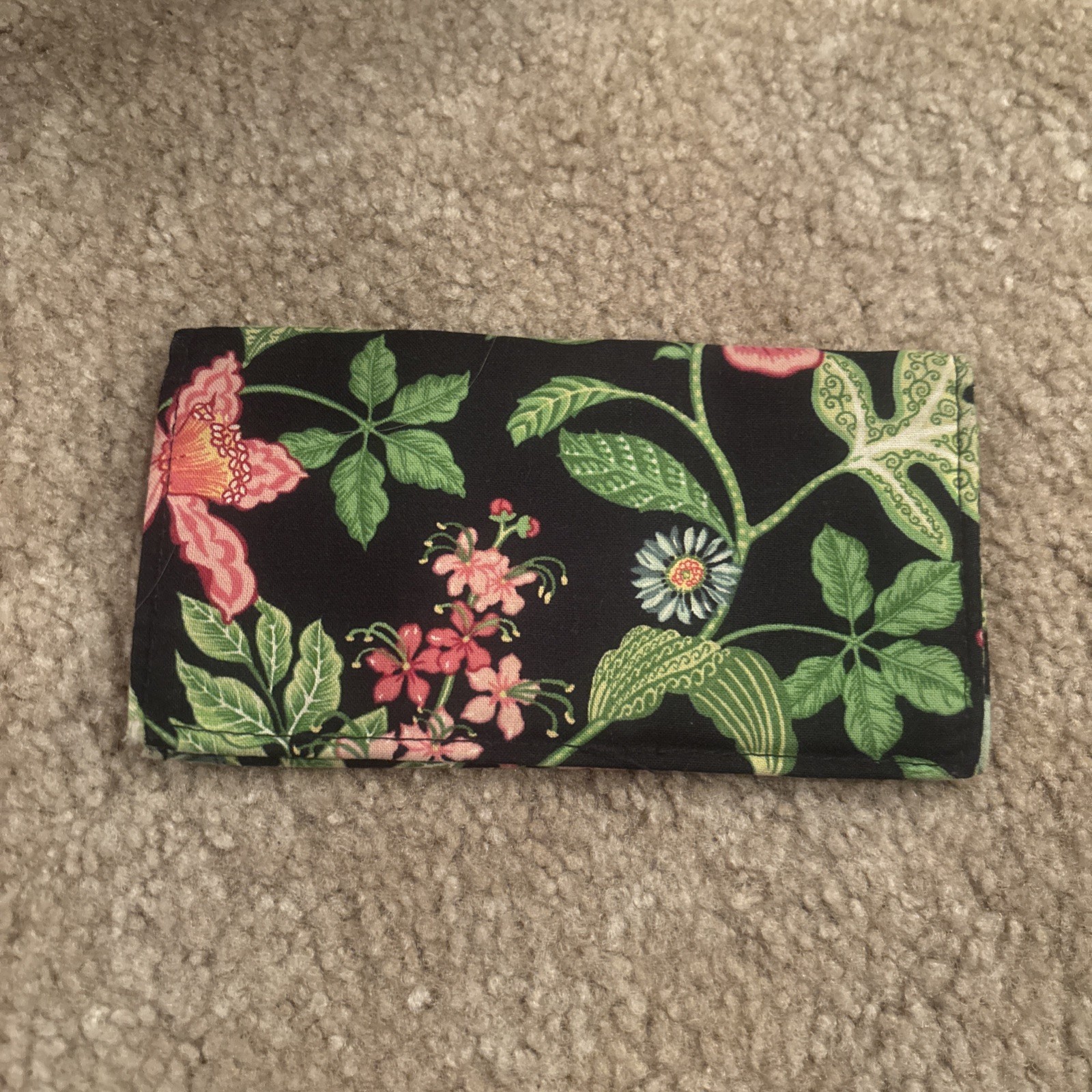 Vera Bradley “Botanica” Checkbook Cover Floral & Black Retired 3.5 X 6.75″