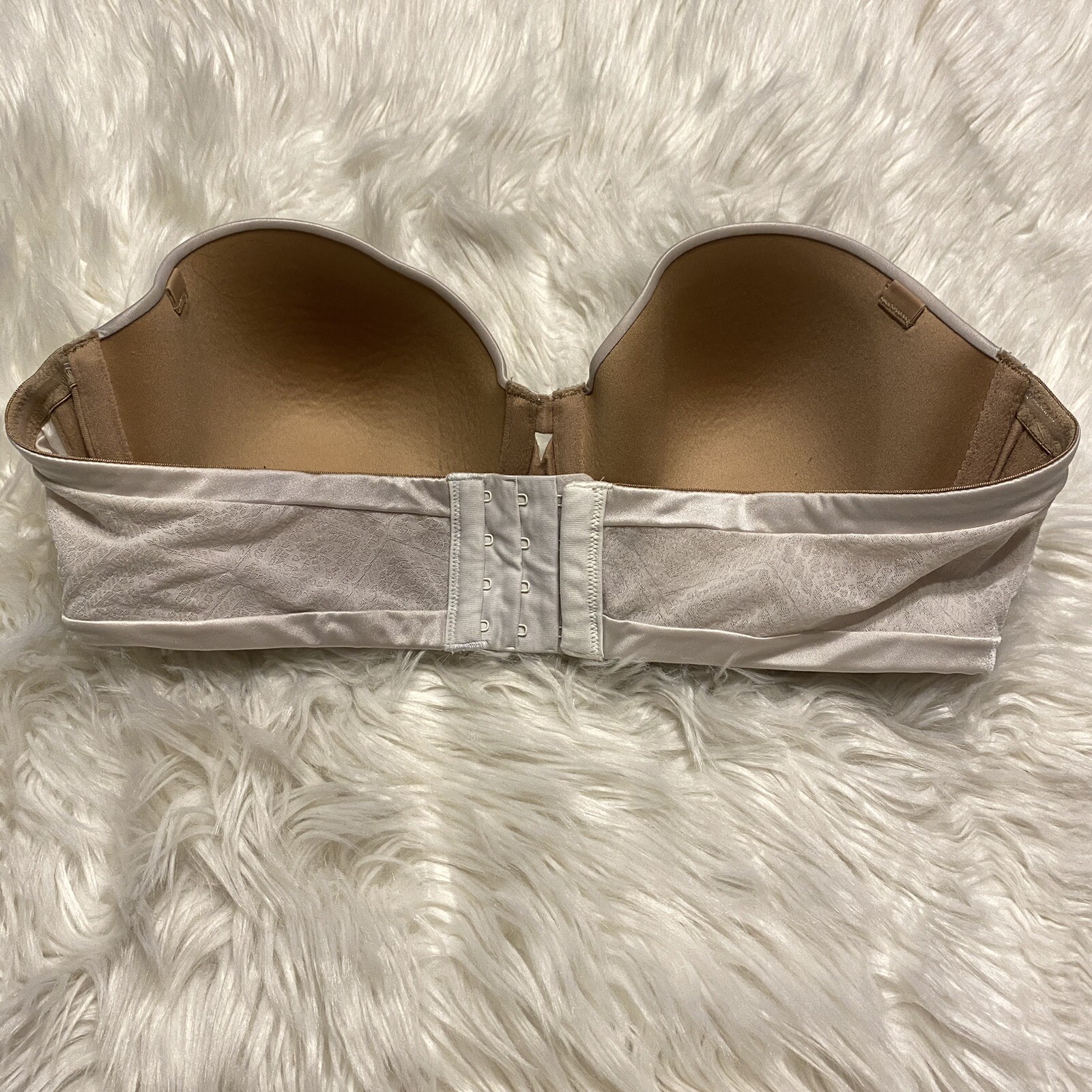Ambrielle 38C Bra MultiWay Strapless Underwire Back Closure No Straps