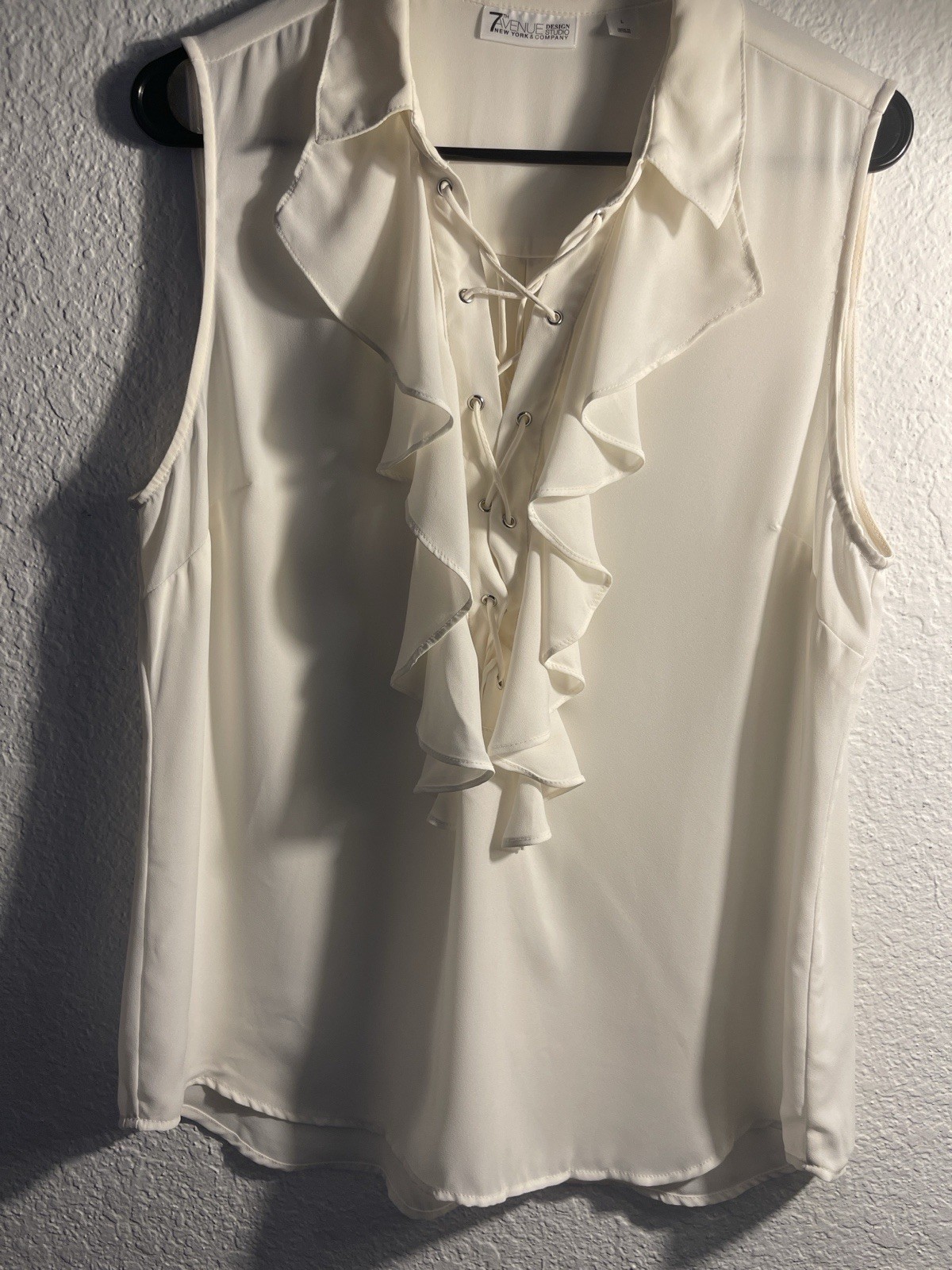New York & Company 7th Avenue White Collared Sleeveless Ruffle Lace-Up Blouse L