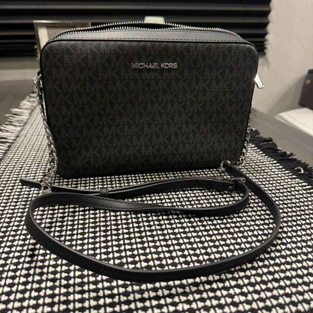 NEW Michael Kors Black Crossbody Jet Set
