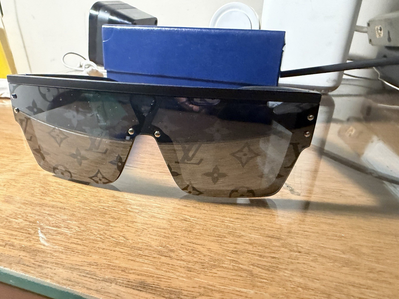 Louis Vuitton Z1569E Oversized Shield Monogram Sunglasses Black/Brown UV400