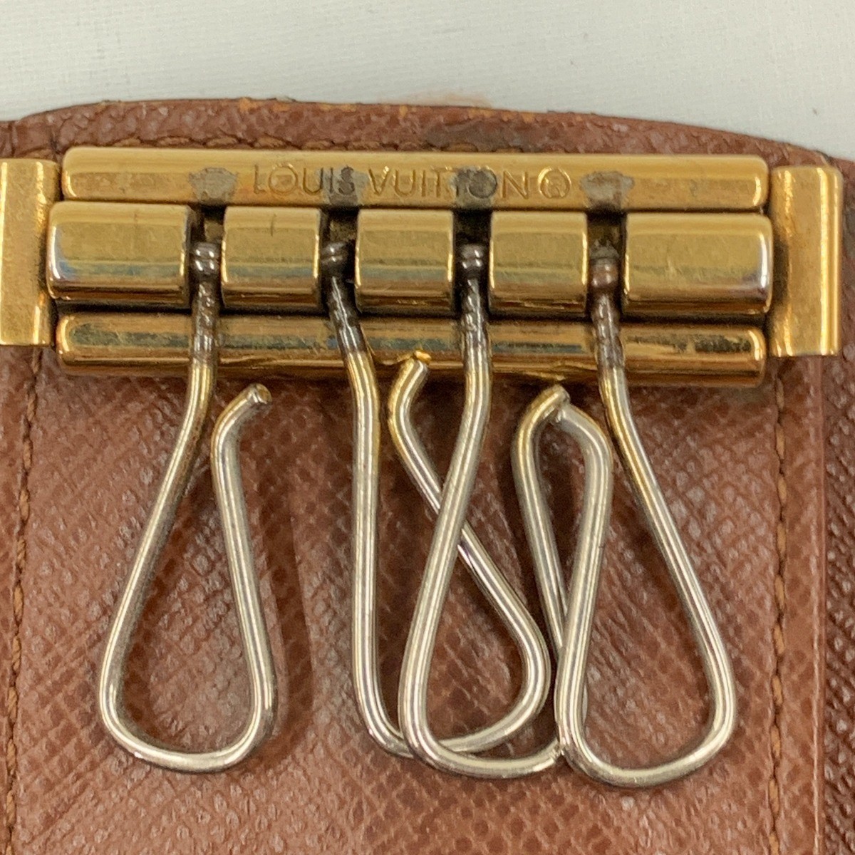 LOUIS VUITTON Monogram Multicles4 4-key holder M69517 Brown junk item presen…