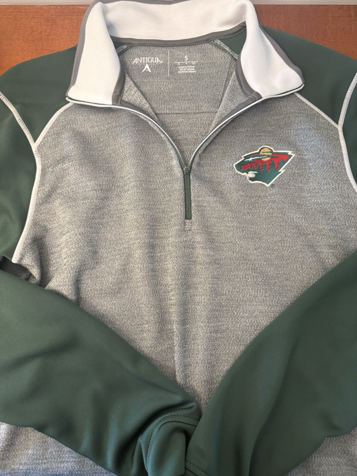 Antigua Minnesota Wild 1/4 Zip Pullover Mock Neck Logo Mens S Gray Green
