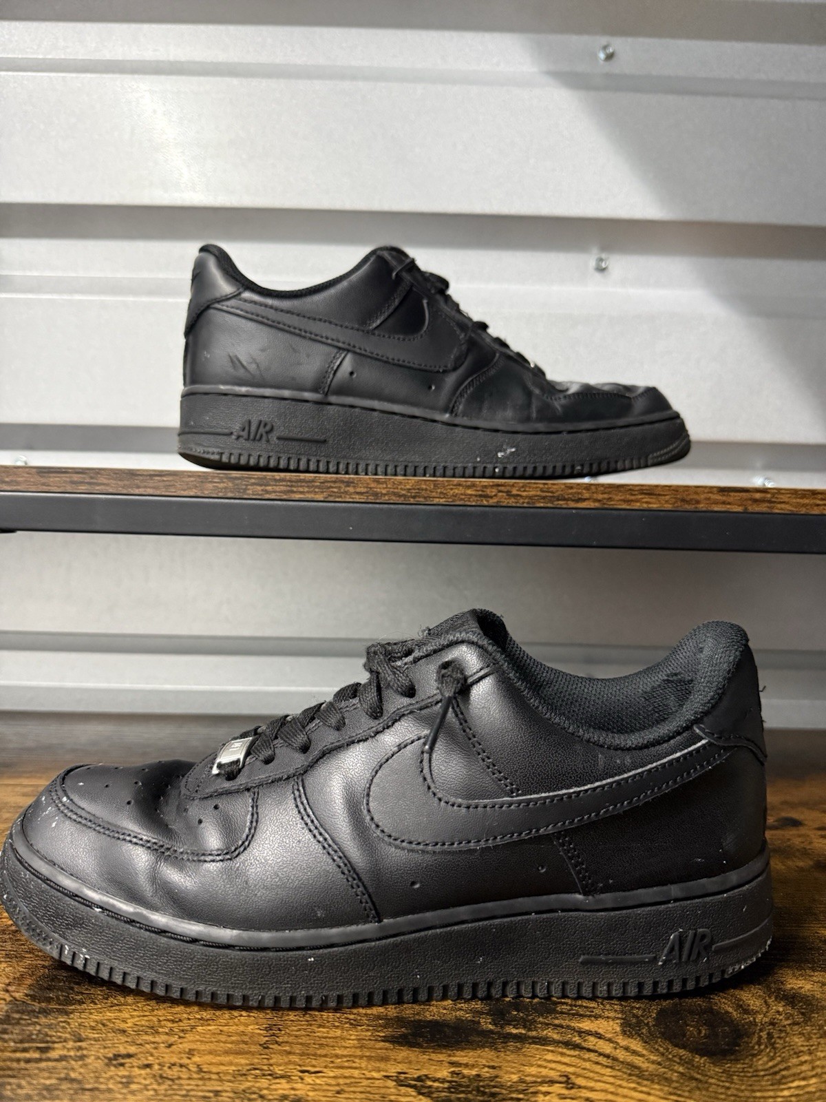 Nike Air Force 1 Low ’07 Triple Black Sneaker CW2288-001 US Men’s Size 7 Dirty