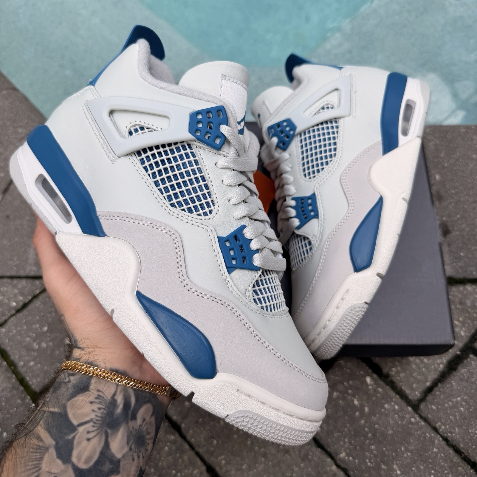 AIR JORDAN 4 RETRO ‘MILITARY INDUSTRIAL BLUE’ FV5029-141 SHIP NOW SIZE 7.5 MEN’S