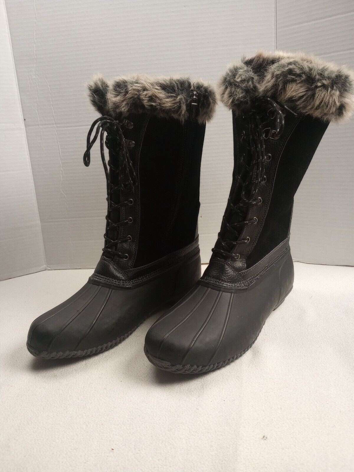 Sporto leather faux fur and man made materials duck boot tall size 9.5