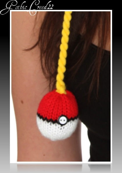 Pokémon Hat Pikachu Beanie Ears Poke ball Tassels VTG Hot Topic 2011 NEW UNISEX