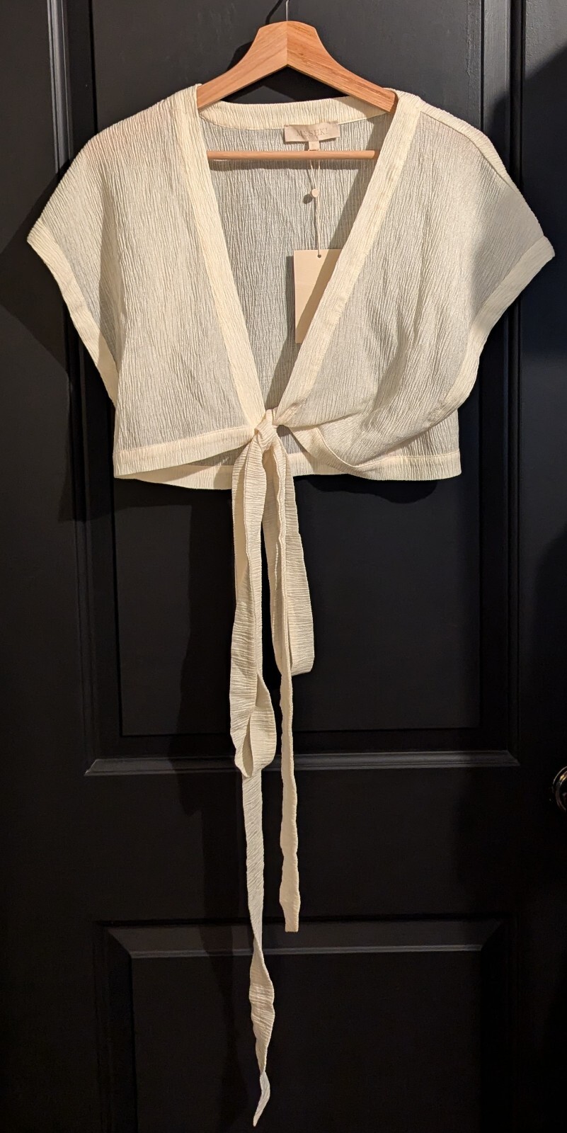 Meshki Women’s Rosa Crinkle Satin Crop Top Ivory Size XL – NWT