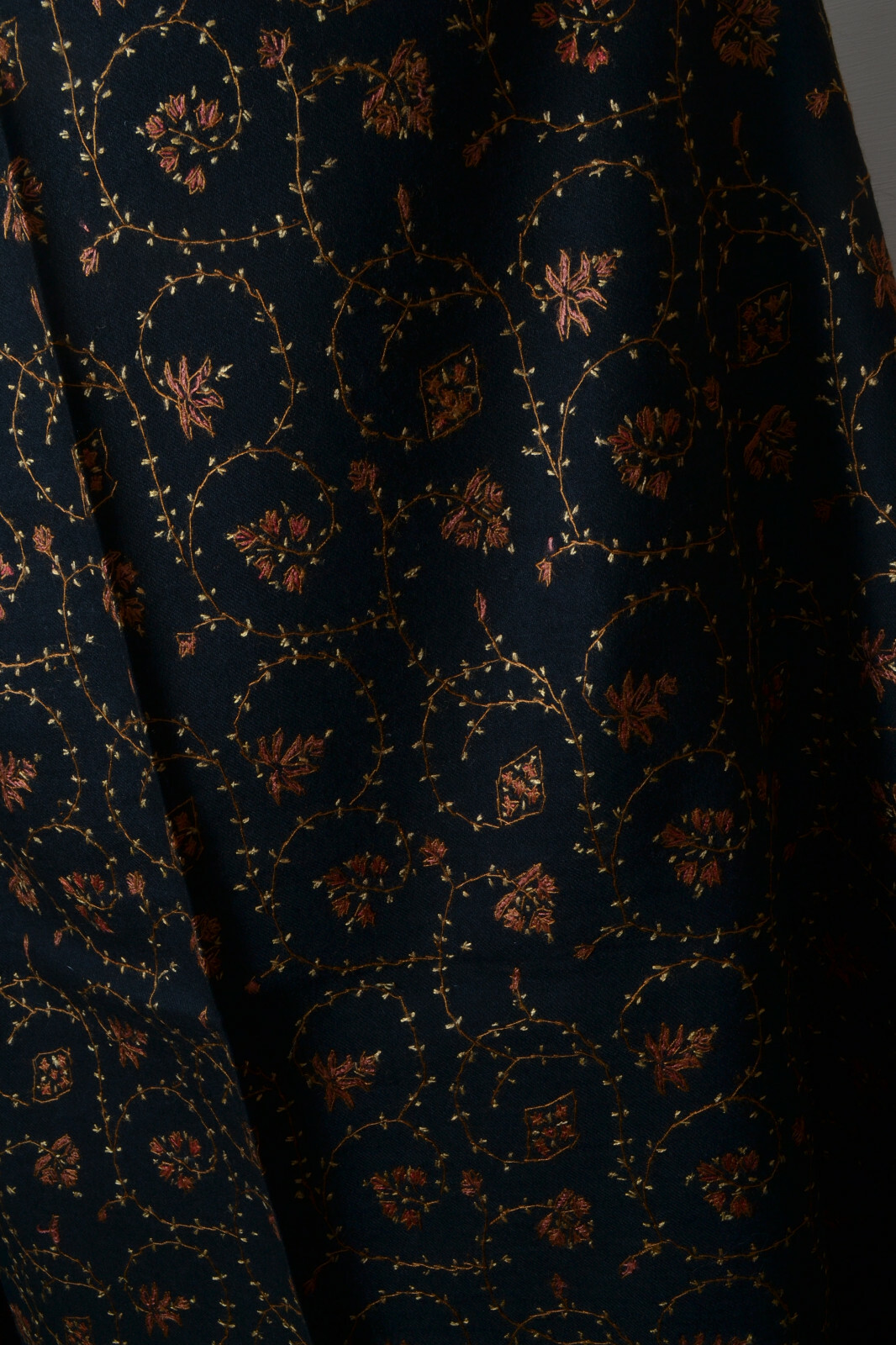 BLACK KASHMIRI WAVE EMBROIDERY JAAL – 100% CASHMERE PASHMINA SHAWL ~ 16 DESIGNS